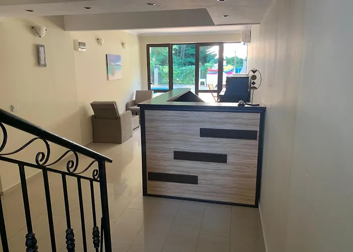 酒店 Park And Pool Family 内塞伯尔